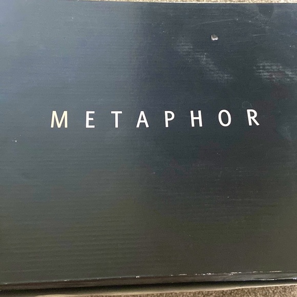 Metaphor heeled boots - Picture 3 of 5